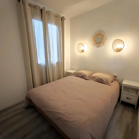 别墅 Port Venus Dolce